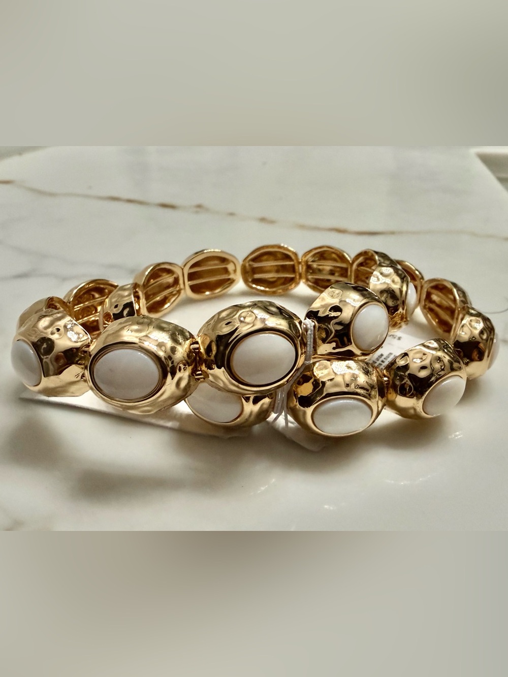 FREE FREE Lilly Pulitzer bangle bracelet with a $400 purchase.1 item